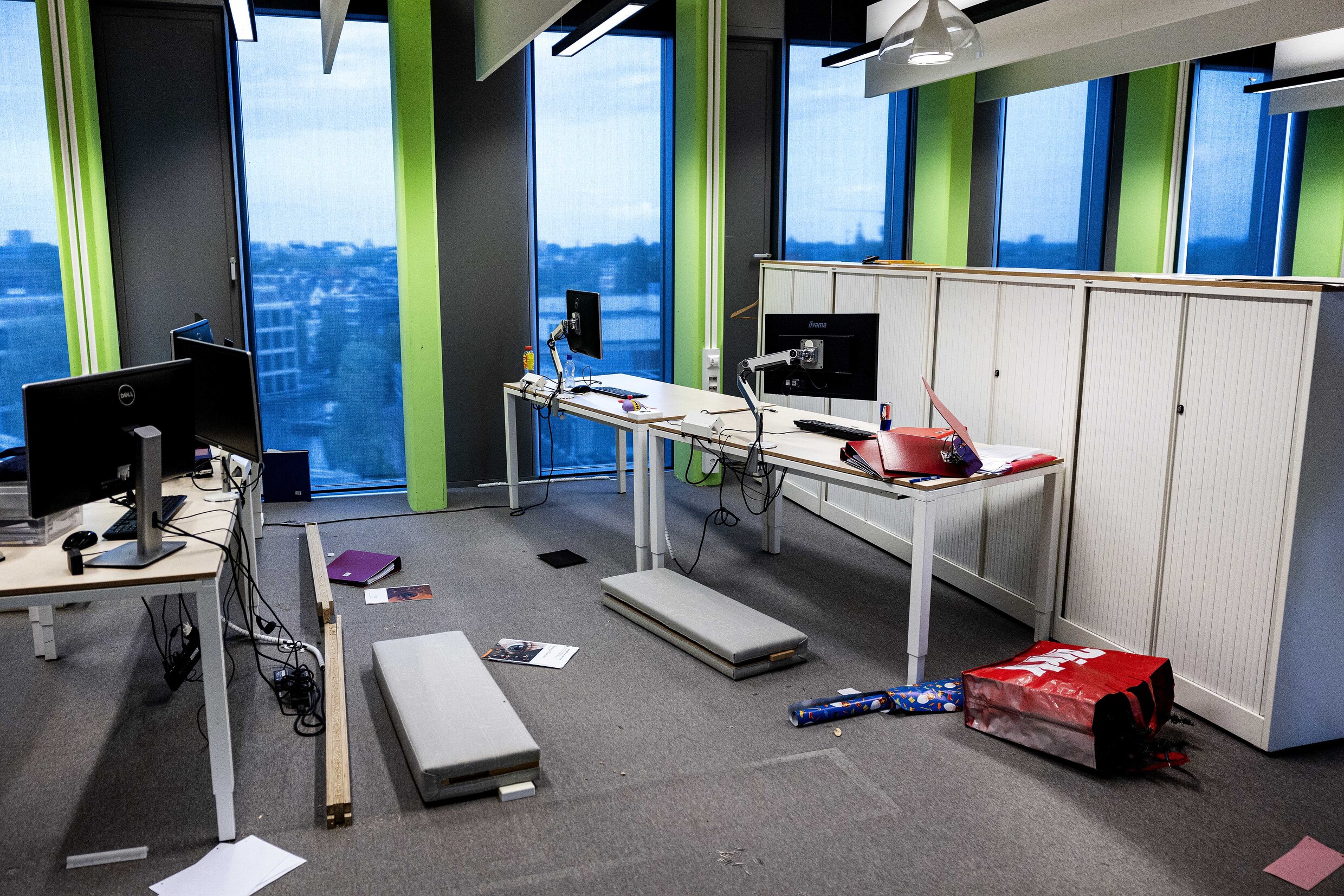 Hoe ervaren Joodse studenten en docenten in Amsterdam de protesten? ‘Ik voelde me in een hoekje gedreven’ (Trouw)