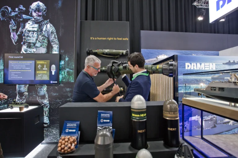 Linkse jongerenorganisaties kritisch op nieuw defensiebeleid van hun partij: ‘Er mist onderbouwing’ (Trouw)